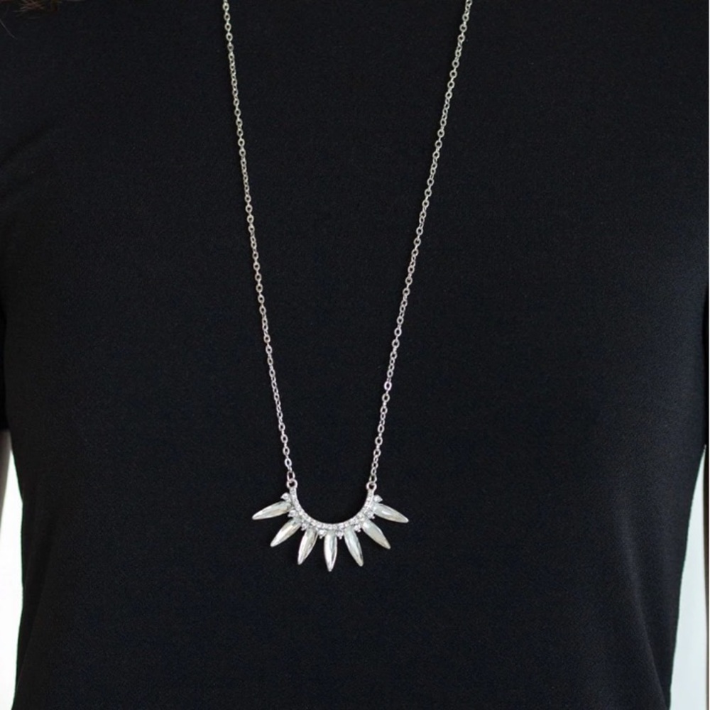 Paparazzi Silver Empirical Elegance Necklace Set
